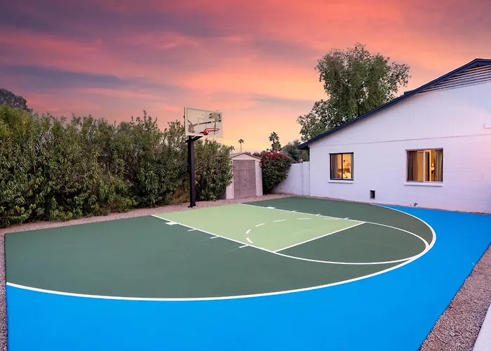 Holiday home Desert Air 5 Bedroom Sports Court Pool Arcade Hot Tub Phoenix